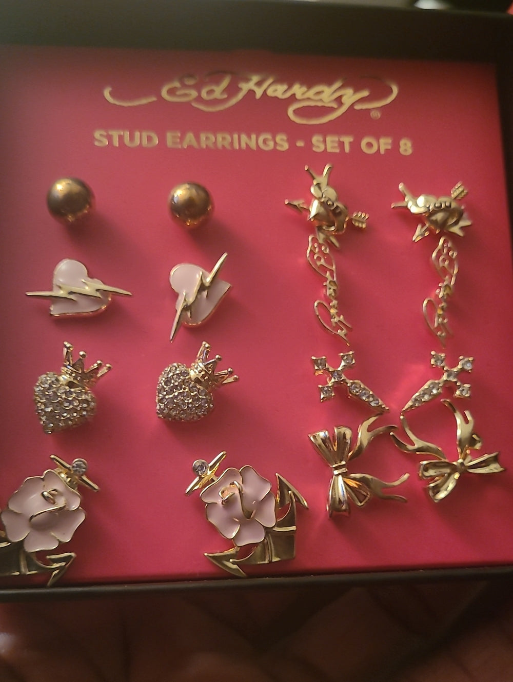 ED HARDY 8PC EARRING SET